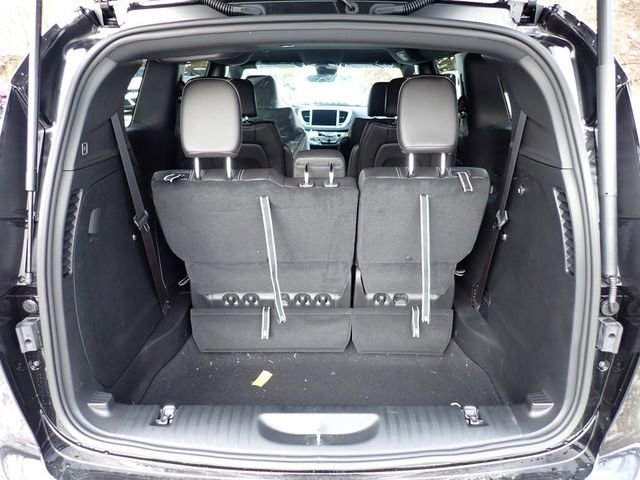 New 2026 Chrysler Voyager LX image 6