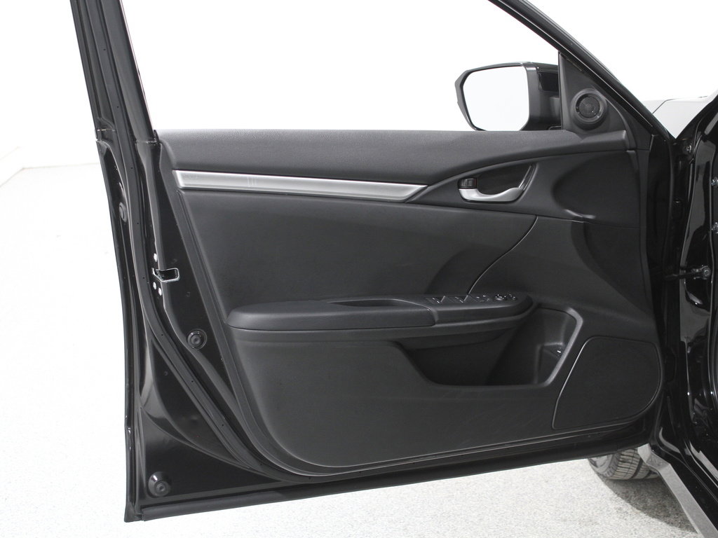 Used 2020 Honda Civic Sport image 4