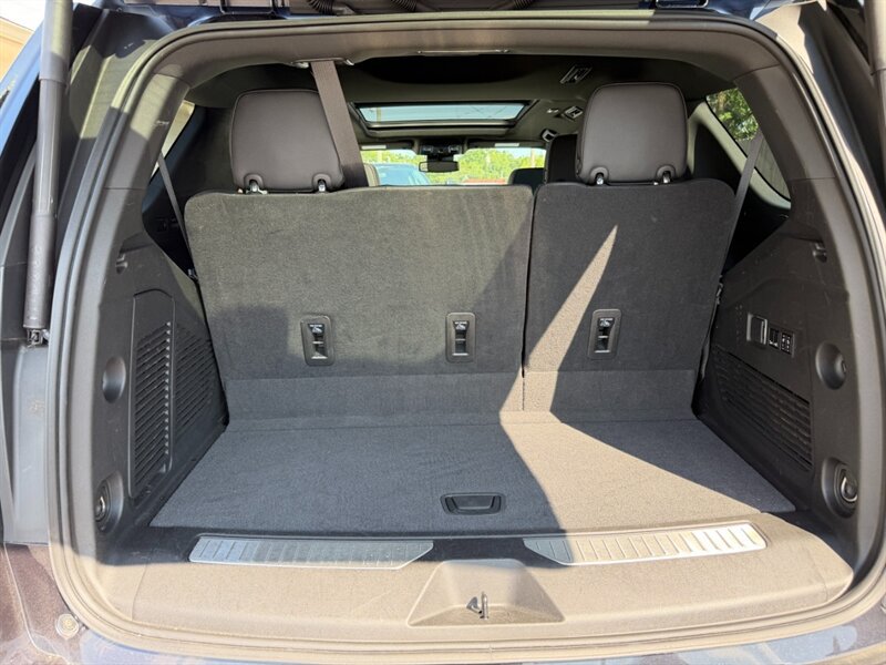 Used 2023 Chevrolet Tahoe RST w/ Luxury Package RWD image 31