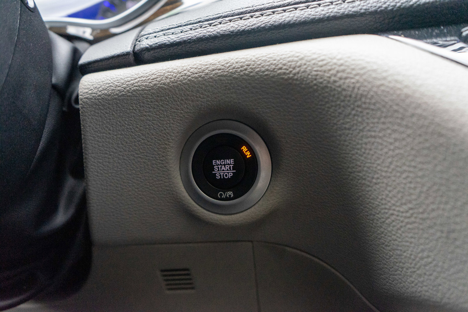 Used 2023 Chrysler Pacifica Limited image 22