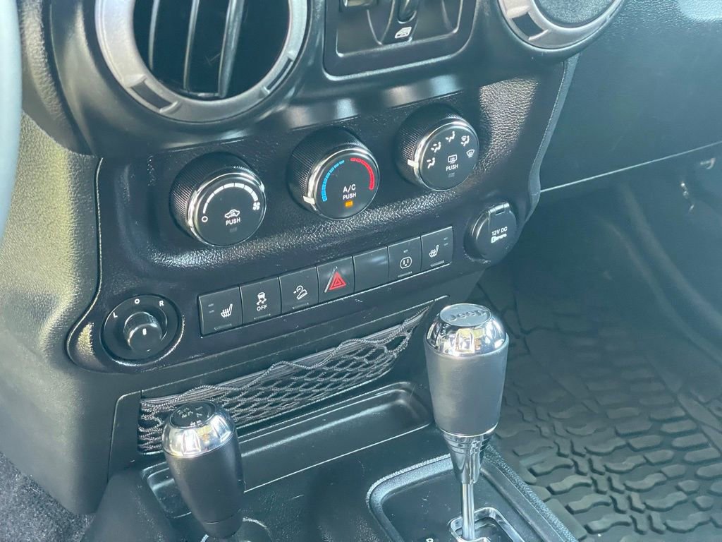 Used 2017 Jeep Wrangler Unlimited Sport AWD/4WD image 21