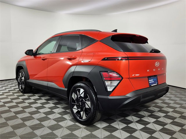 Certified 2025 Hyundai Kona SEL image 3