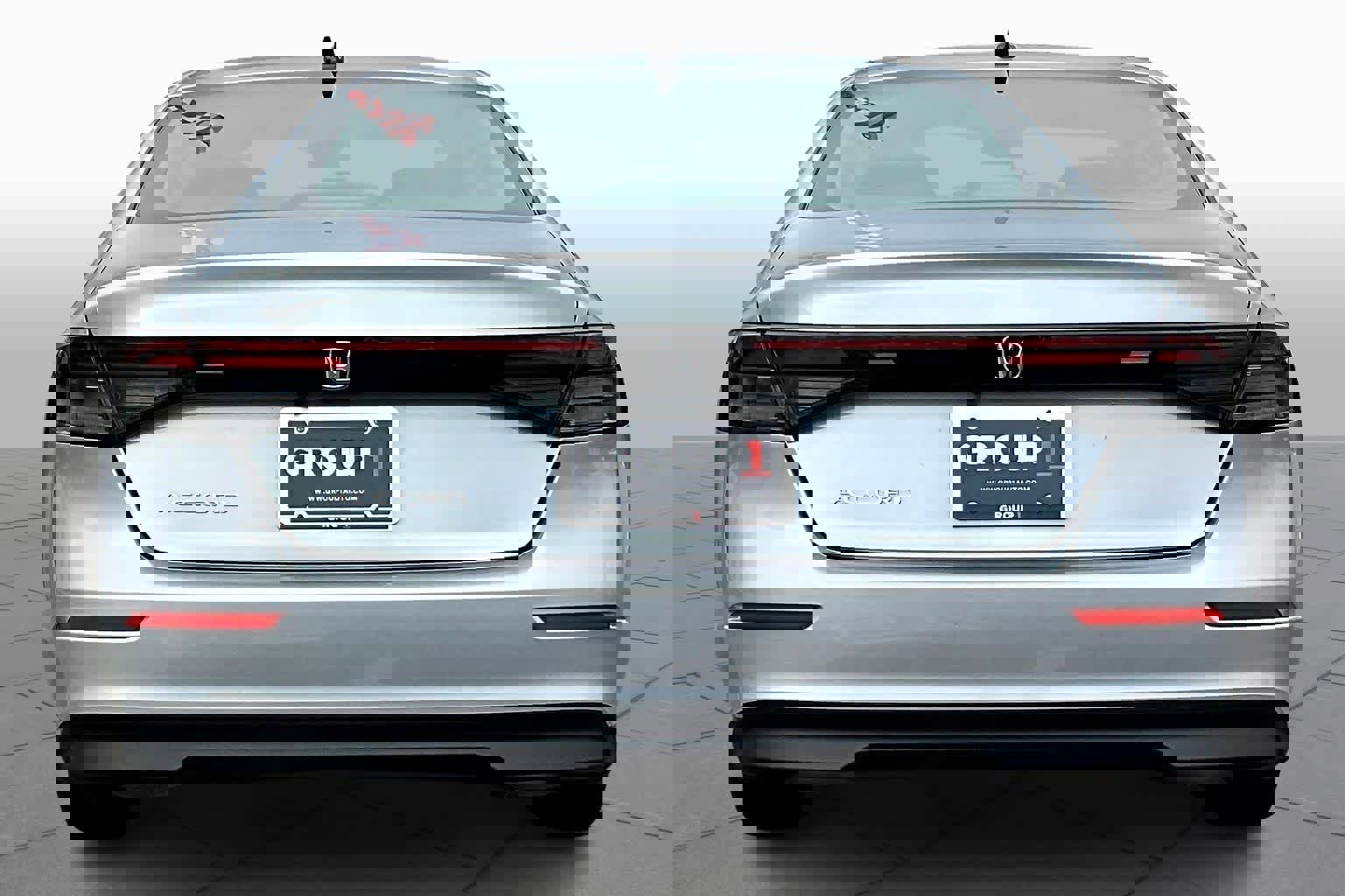 Used 2025 Honda Accord SE image 7