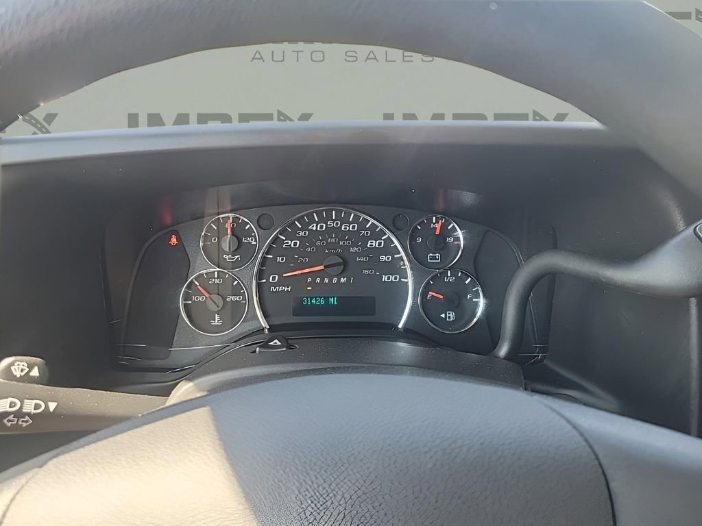Used 2023 GMC Savana 2500 w/ Driver Convenience Package RWD image 16