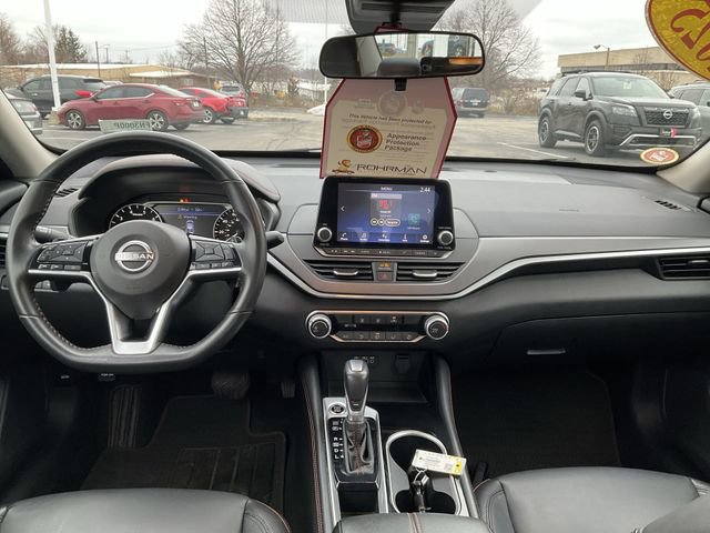 Certified 2025 Nissan Altima 2.5 SR image 12