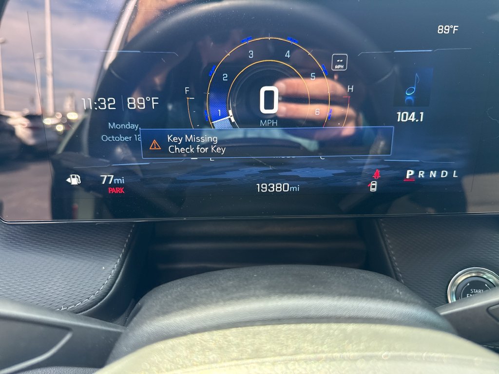 Used 2025 Chevrolet Equinox LT w/ Safety and Technology Package FWD image 19