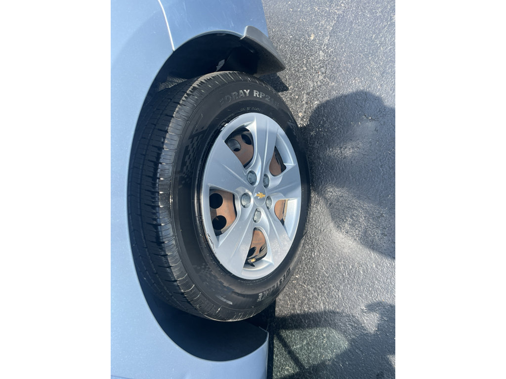 Used 2018 Chevrolet Cruze LS FWD image 38