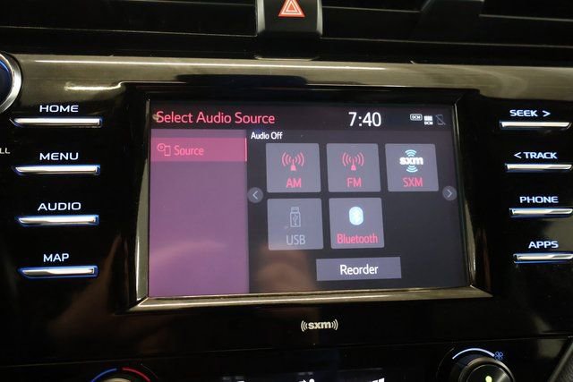 Certified 2020 Toyota Camry SE image 24