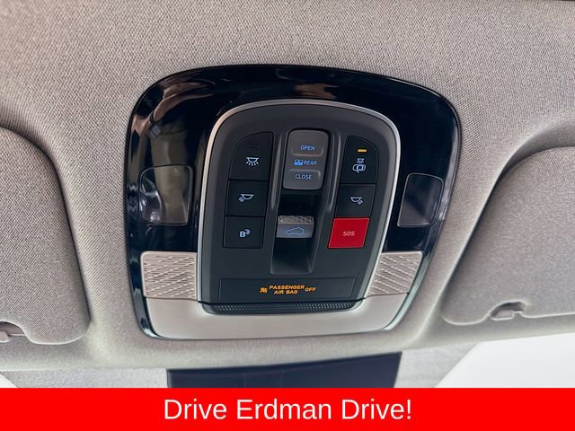 Used 2024 Hyundai Palisade Limited image 18