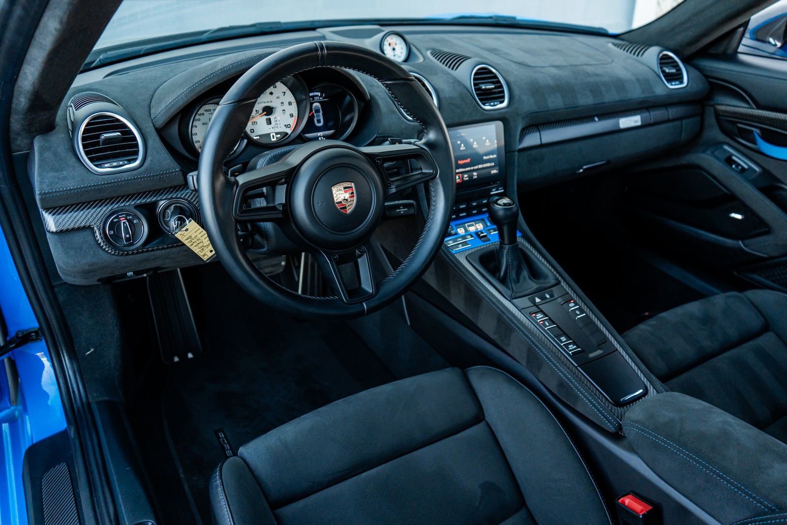 Used 2023 Porsche 718 Cayman GT4 RS RWD image 31