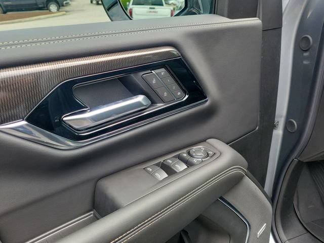 New 2026 GMC Yukon XL Elevation w/ Elevation Premium Package AWD/4WD image 19