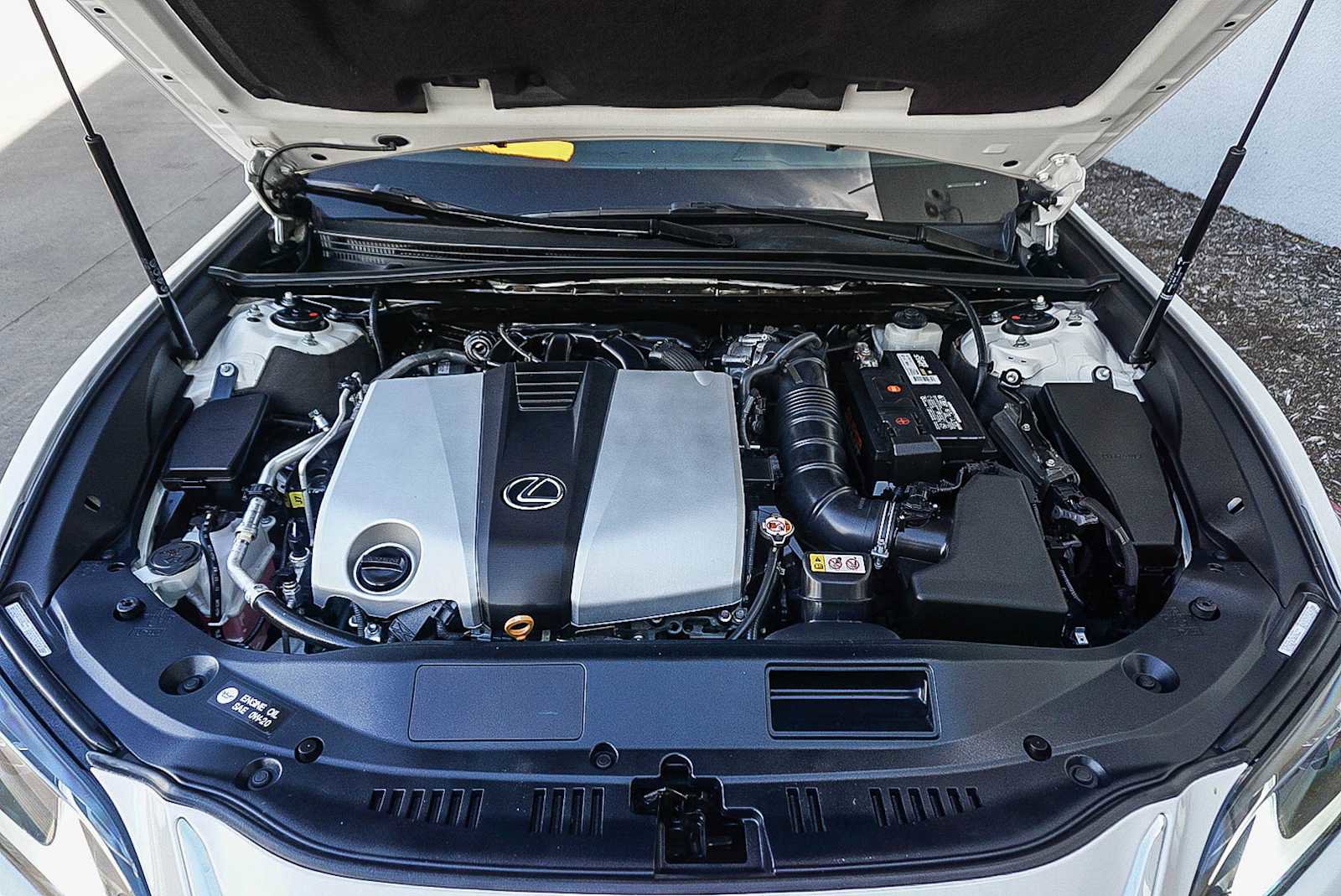 Used 2020 Lexus ES 350 w/ Accessory Package 2 image 32