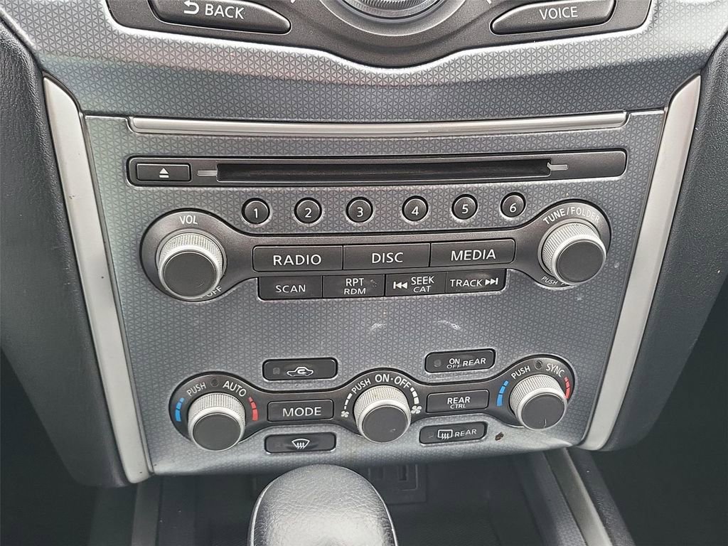 Used 2019 Nissan Pathfinder SL FWD image 34