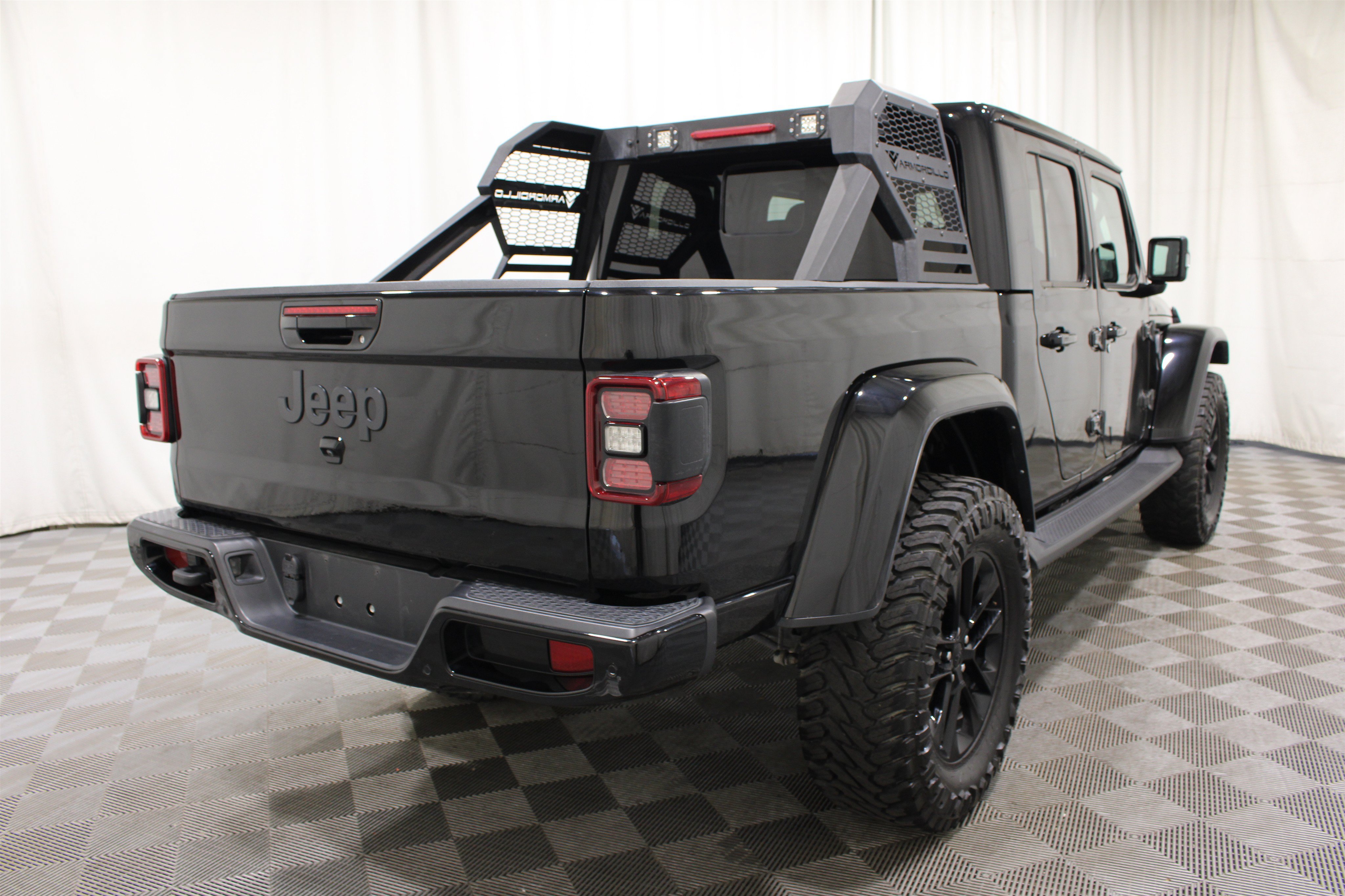 Used 2023 Jeep Gladiator Overland AWD/4WD image 31