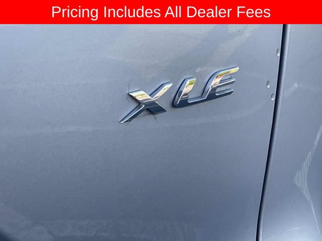 Used 2025 Toyota Corolla Cross XLE FWD image 8