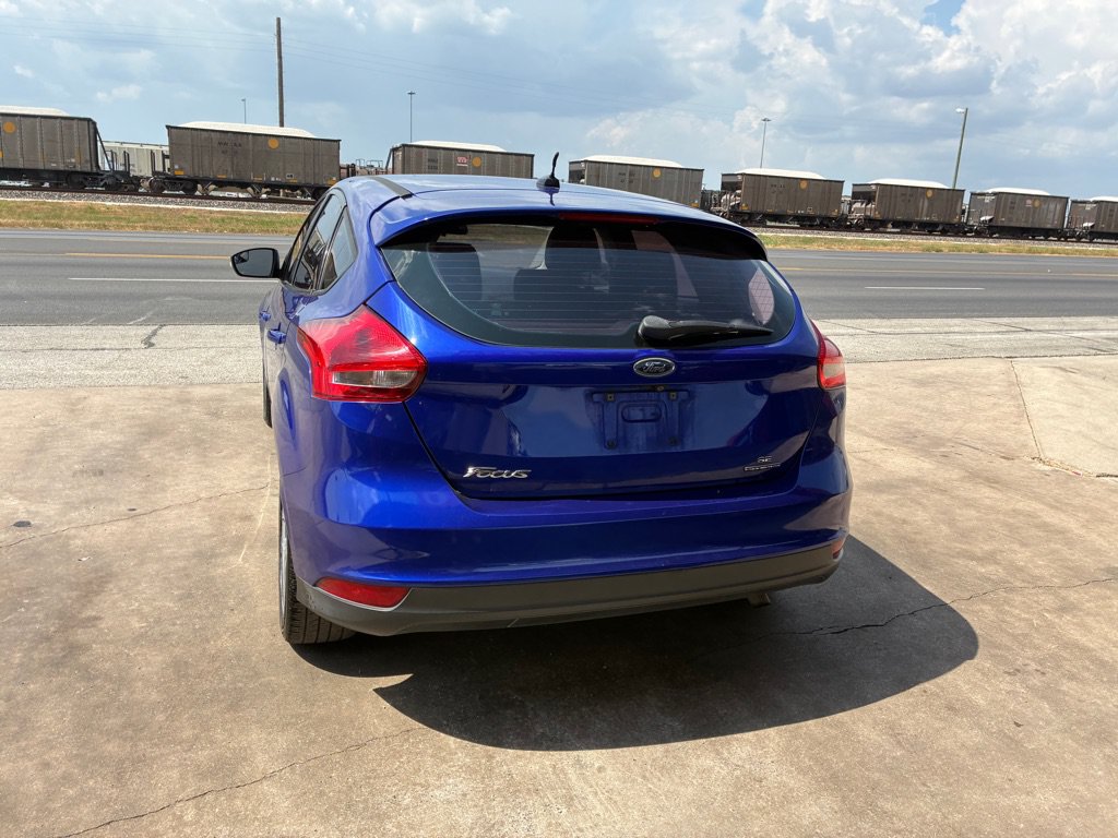Used 2015 Ford Focus SE w/ Equipment Group 201A FWD image 8