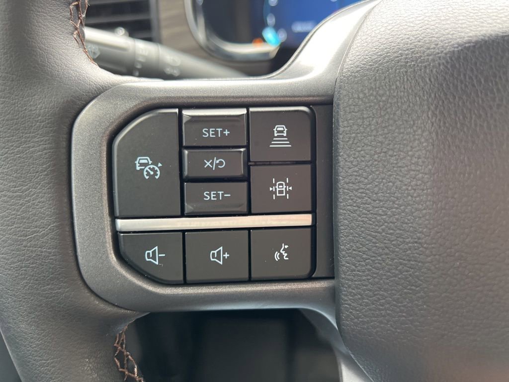 Used 2025 Ford F150 Lariat w/ Equipment Group 501A Mid AWD/4WD image 26