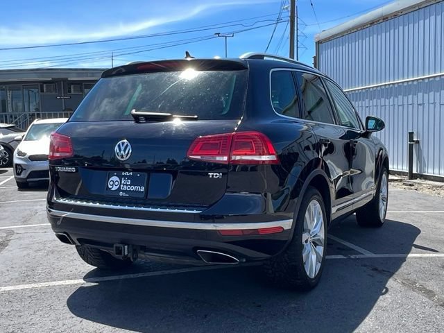 Used 2015 Volkswagen Touareg Sport AWD/4WD image 7