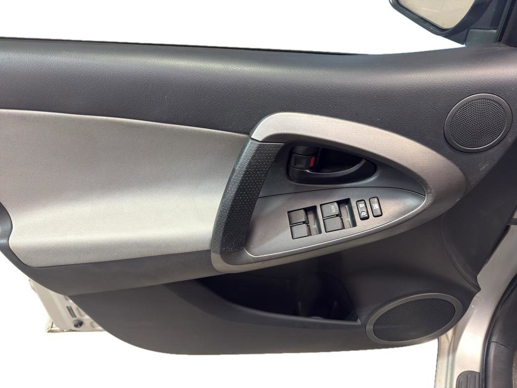 Used 2012 Toyota RAV4 FWD w/ Value Pkg image 14