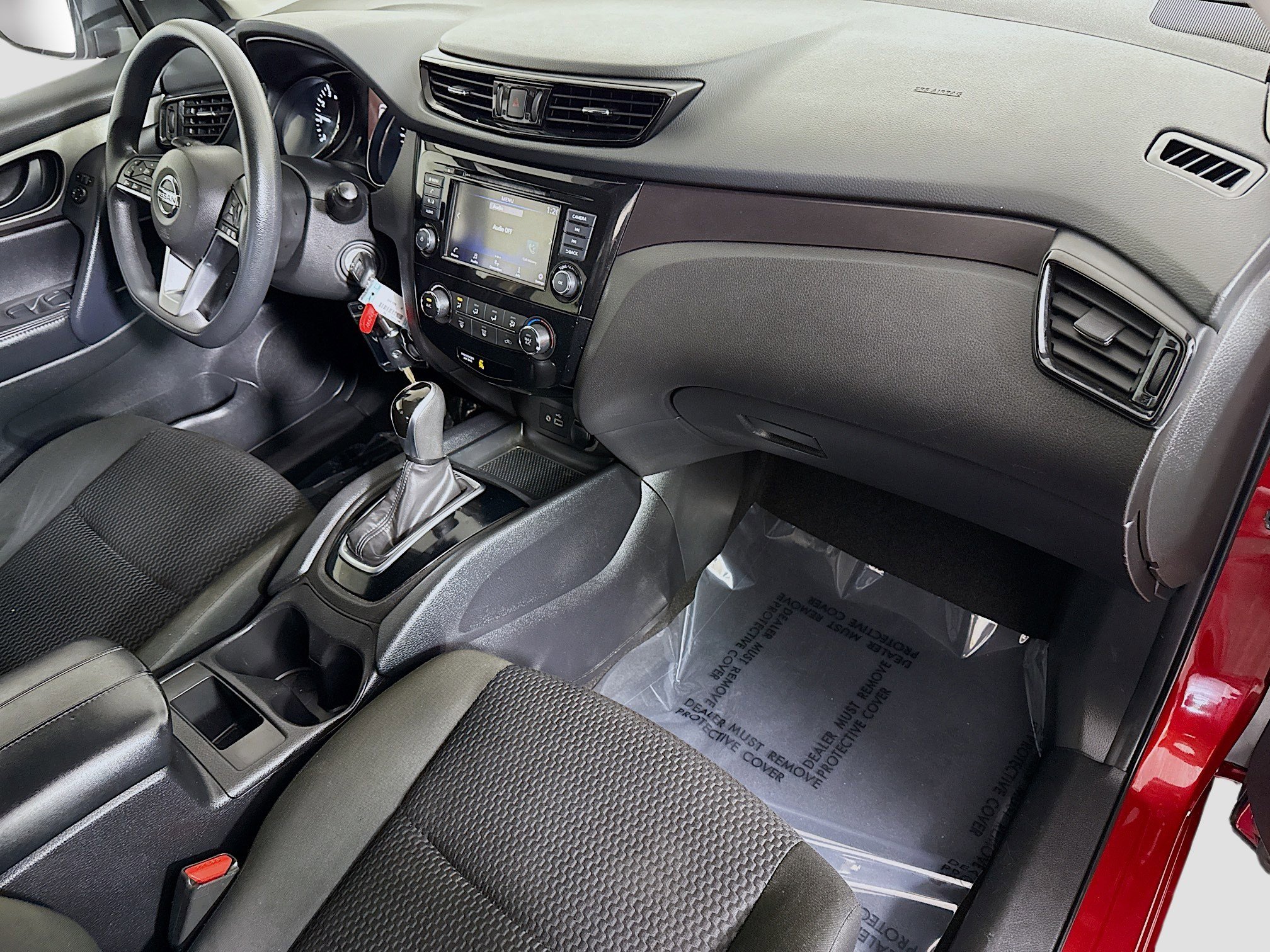 Used 2021 Nissan Rogue Sport S image 29