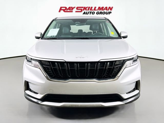 Used 2023 Kia Carnival LX image 2