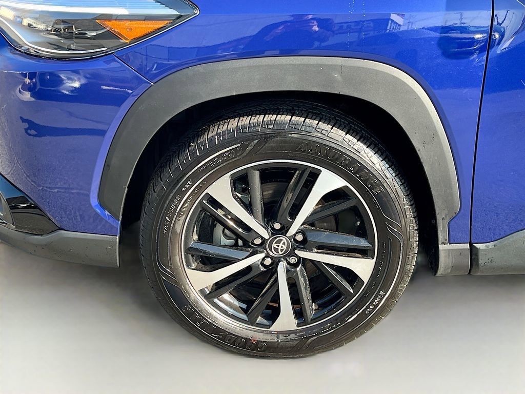 Used 2025 Toyota Corolla Cross AWD Hybrid w/ Convenience Package image 33