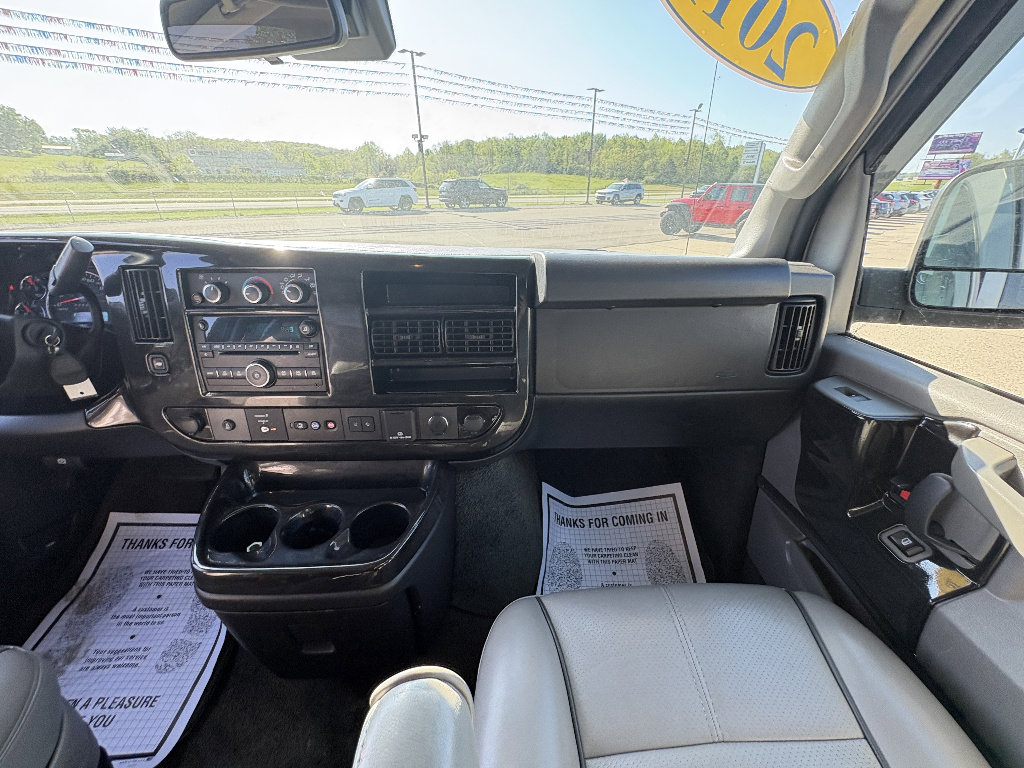 Used 2019 Chevrolet Express 2500 Extended w/ Enhanced Convenience Package RWD image 23