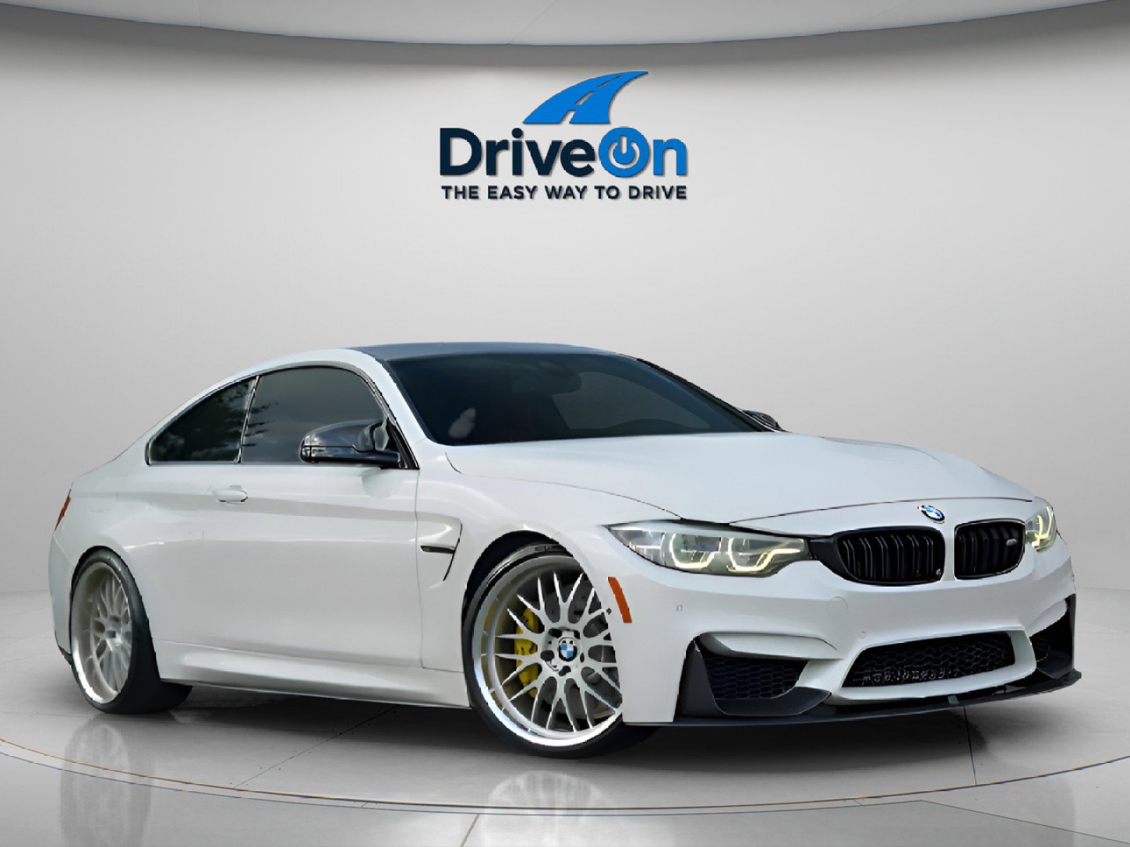 Used 2018 BMW M4 Coupe w/ Competition Package image 15