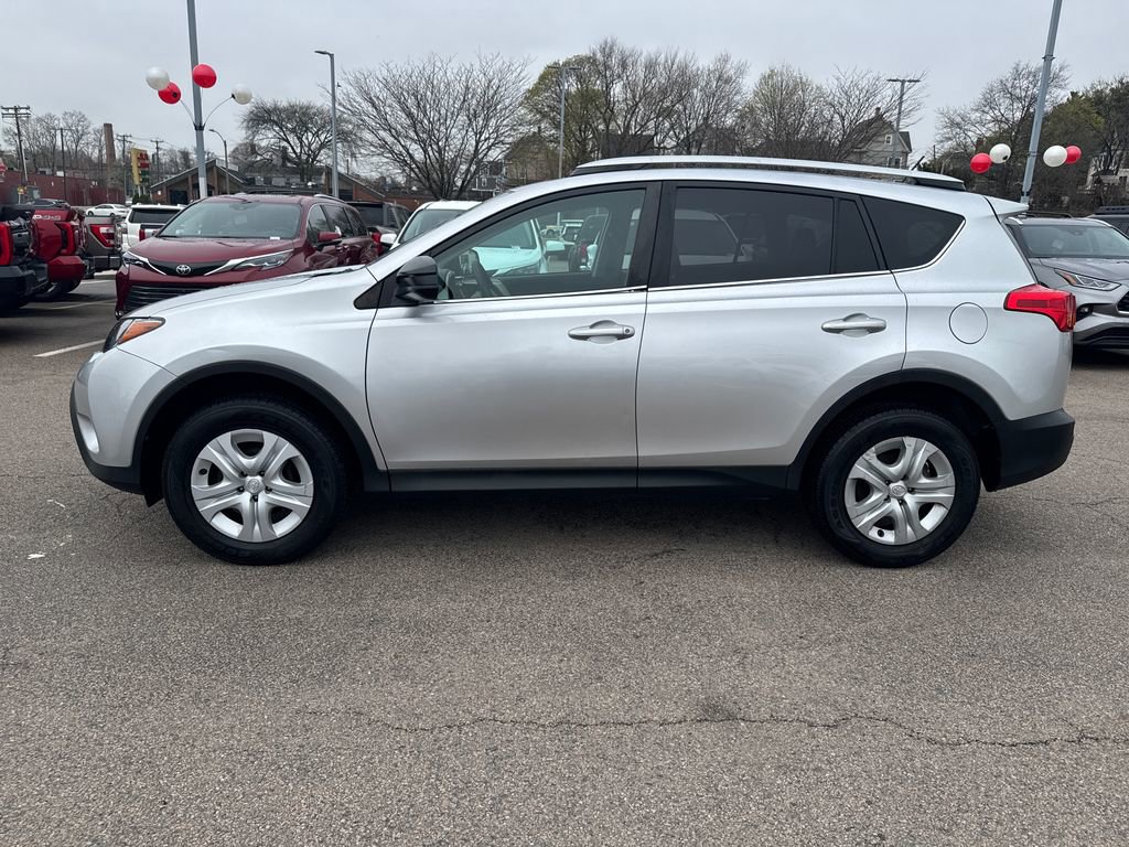Used 2014 Toyota RAV4 LE image 4