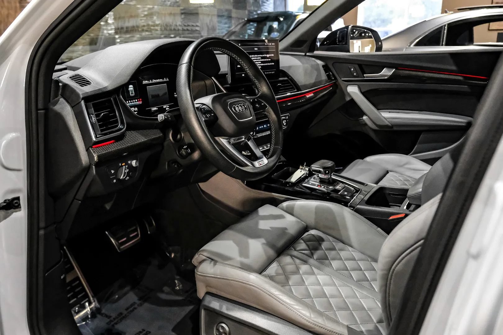Used 2021 Audi SQ5 Prestige w/ Prestige Package AWD/4WD image 4