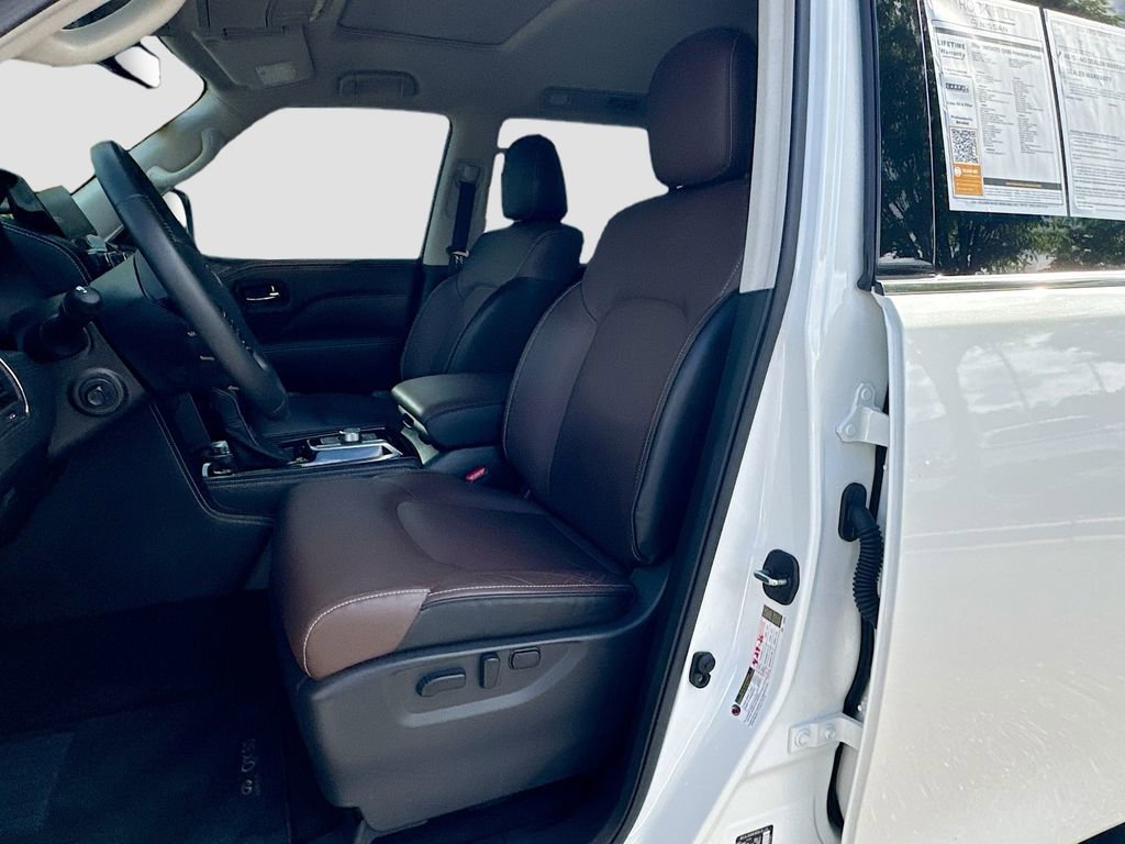 Used 2024 INFINITI QX80 Premium Select w/ All-Season Package AWD/4WD image 20