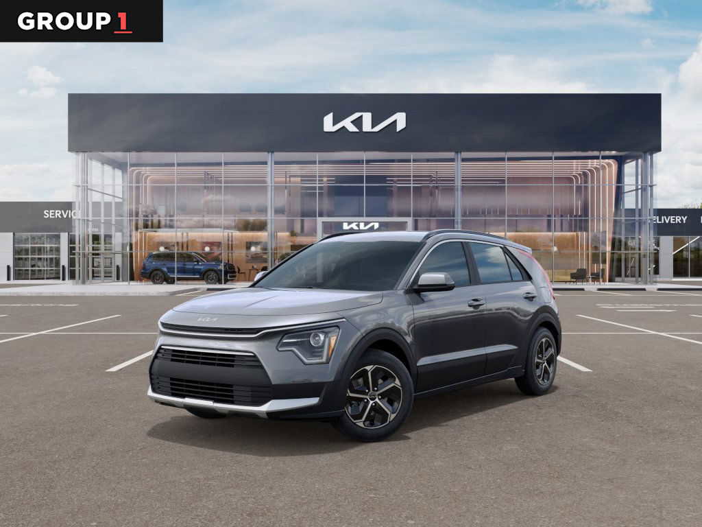 New 2025 Kia Niro LX