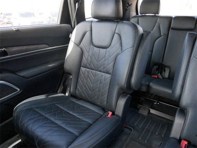 Used 2023 Kia Telluride SX Prestige X-Line image 13