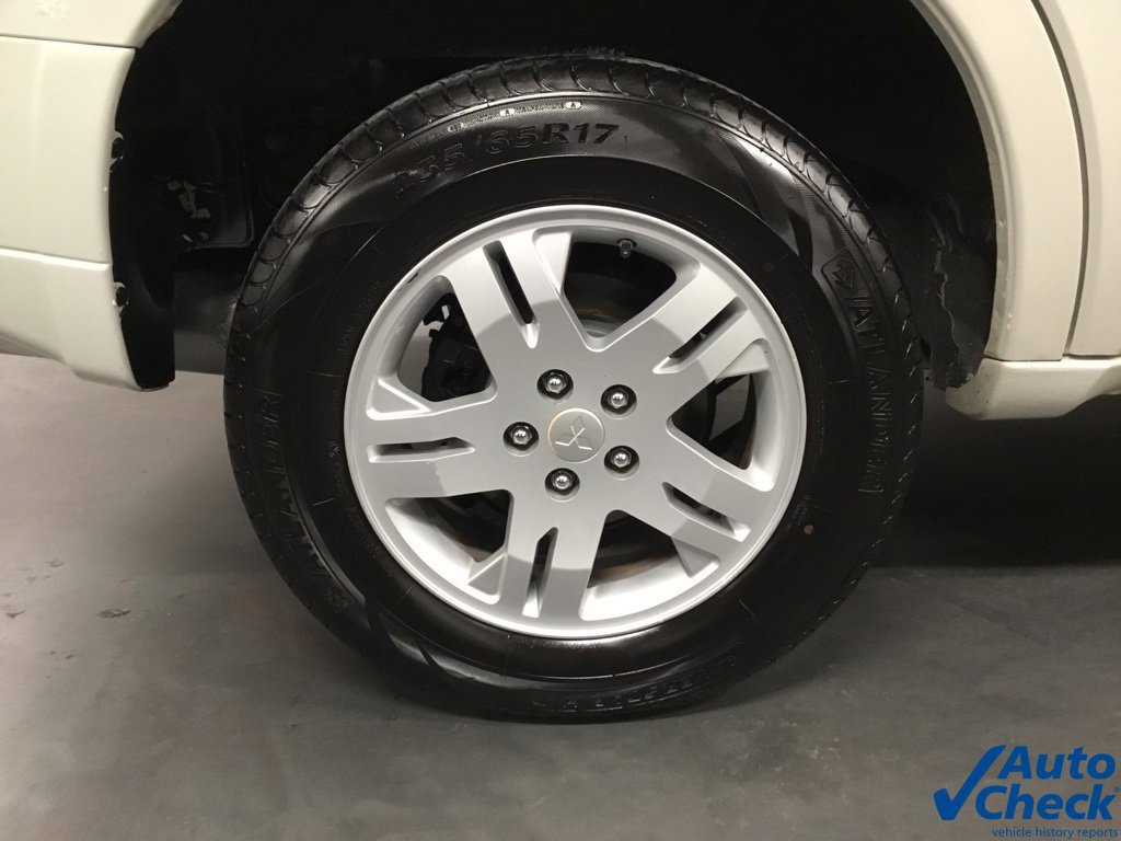 Used 2007 Mitsubishi Endeavor LS FWD image 18