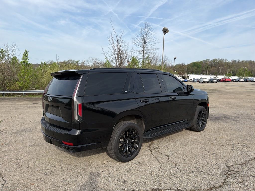 Used 2024 Cadillac Escalade Sport w/ LPO, ONYX Package image 3