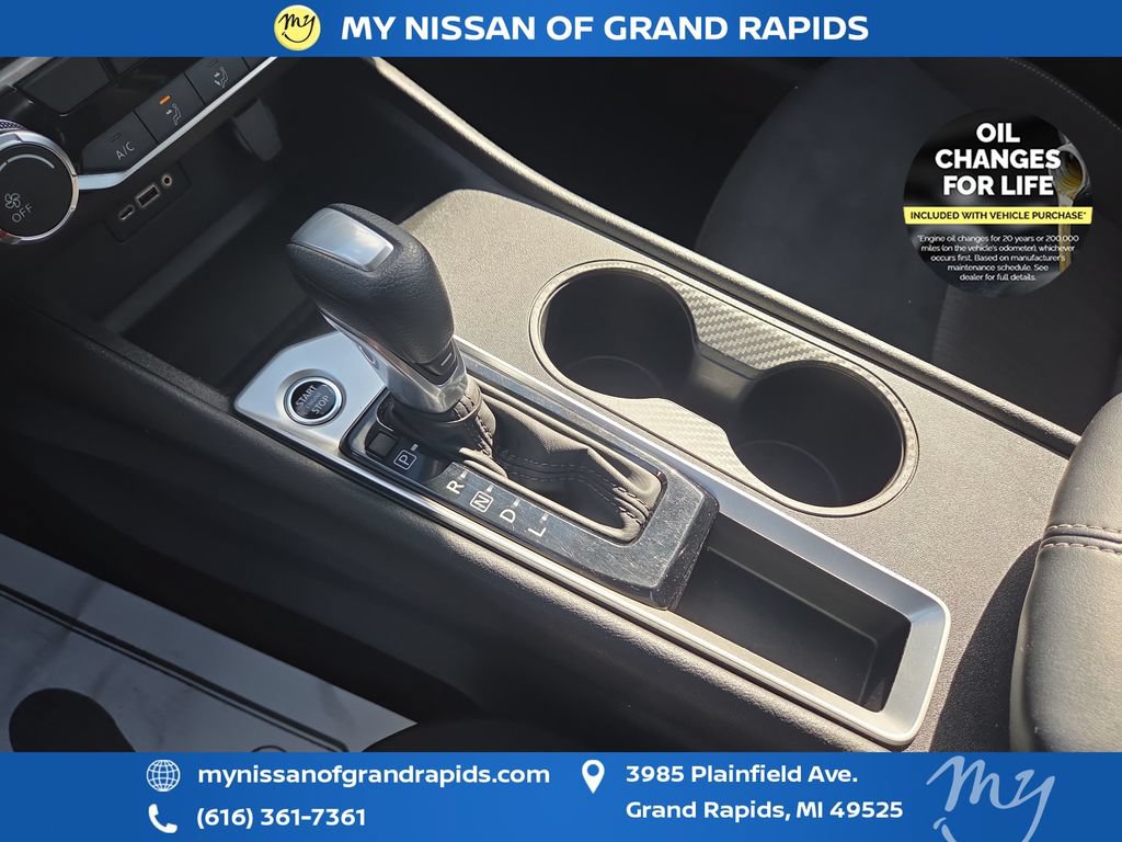 Used 2025 Nissan Altima 2.5 SV FWD image 25