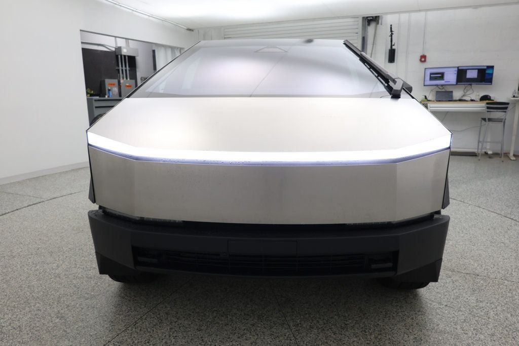 Used 2024 Tesla Cybertruck AWD Crew Cab image 2