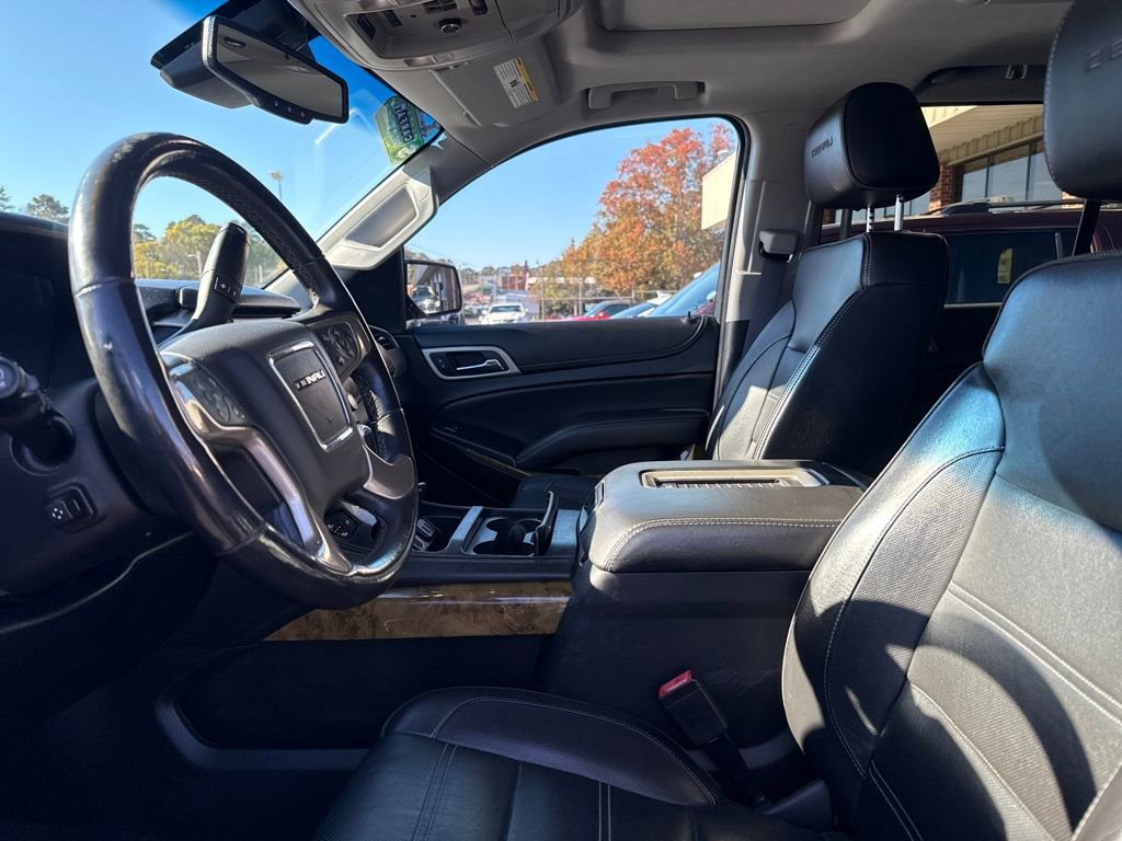 Used 2017 GMC Yukon Denali w/ Open Road Package image 12