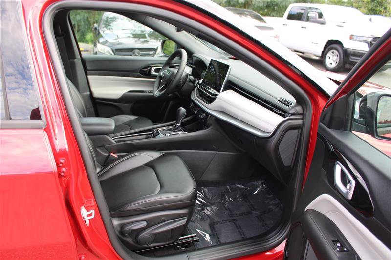 Used 2026 Jeep Compass Limited AWD/4WD image 11