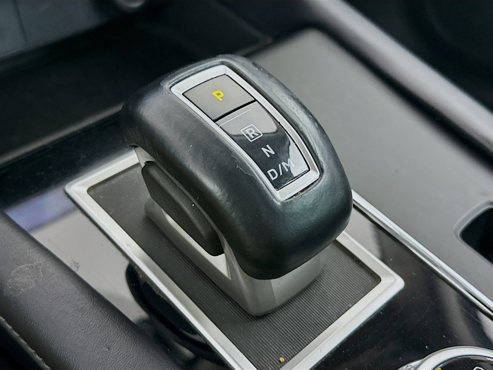 Used 2023 Mitsubishi Outlander SE image 25