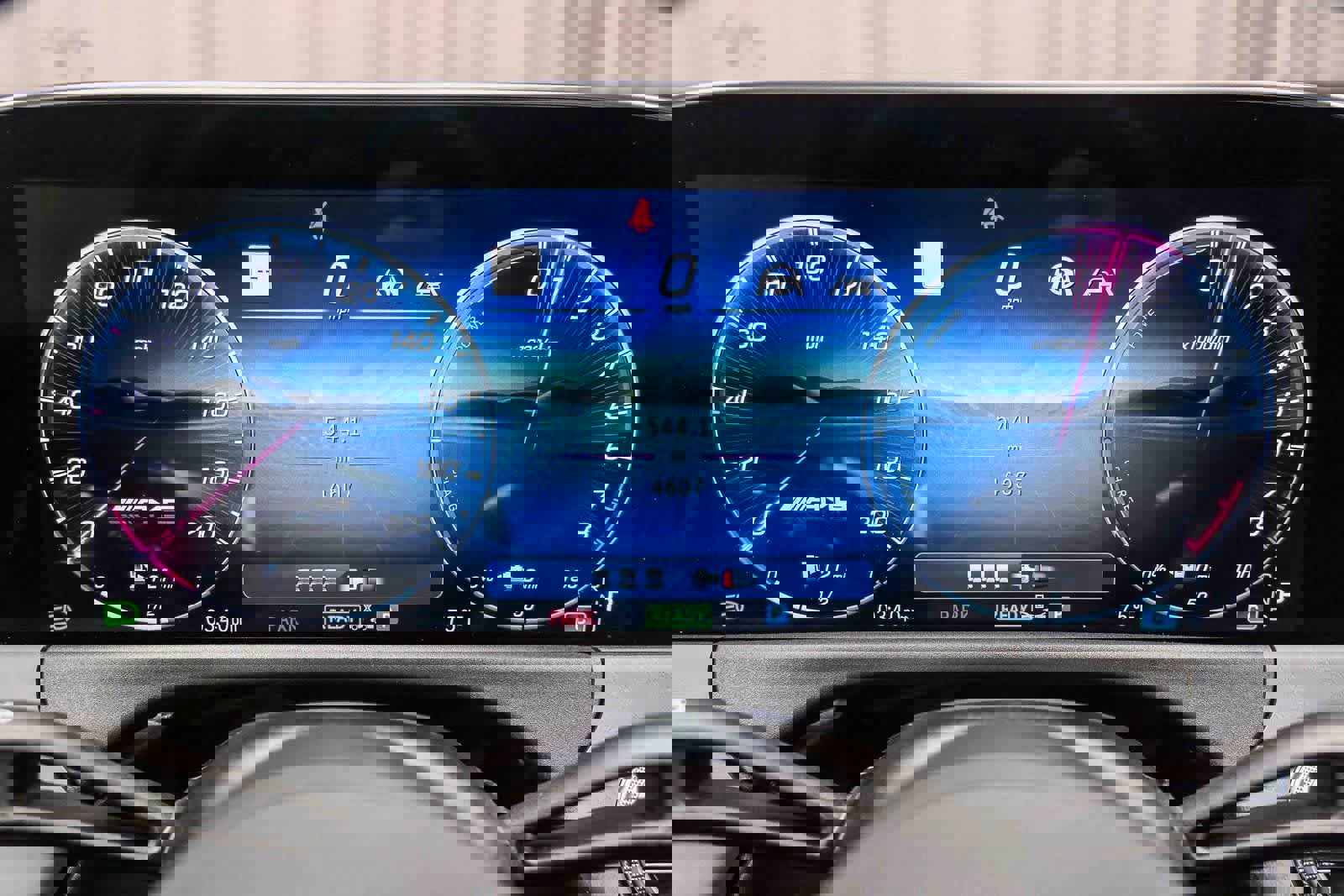 Used 2025 Mercedes-Benz E 53 AMG e 4MATIC Sedan image 24