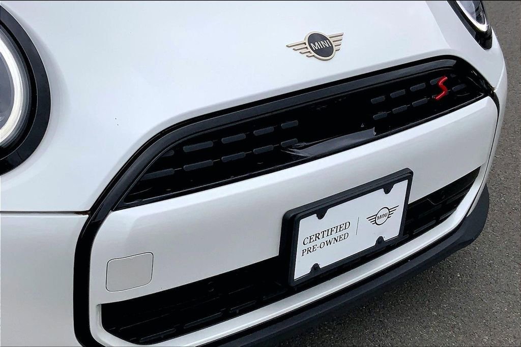 Certified 2025 MINI Cooper S image 32
