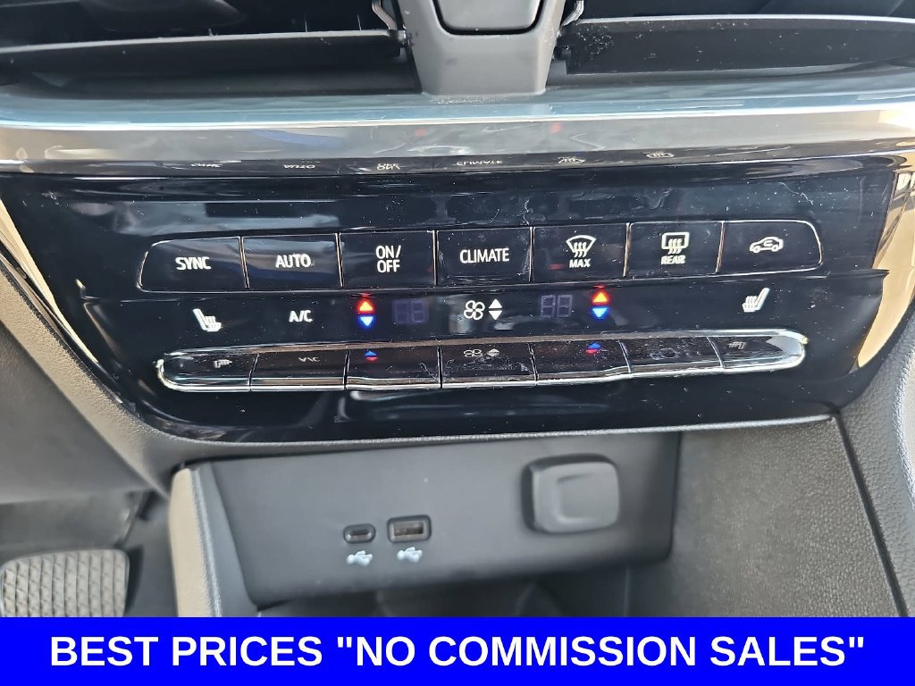Used 2024 Buick Encore GX Avenir w/ Avenir Convenience Package FWD image 21