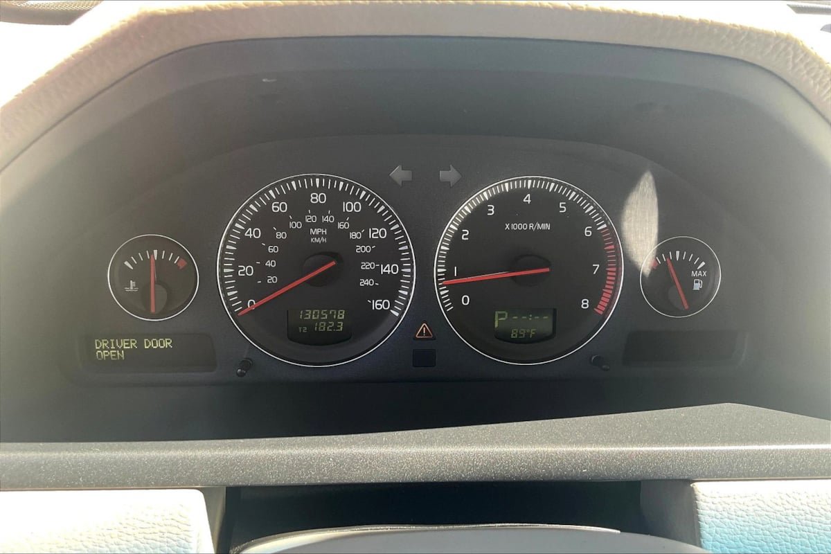 Used 2005 Volvo XC90 2.5T AWD/4WD image 13