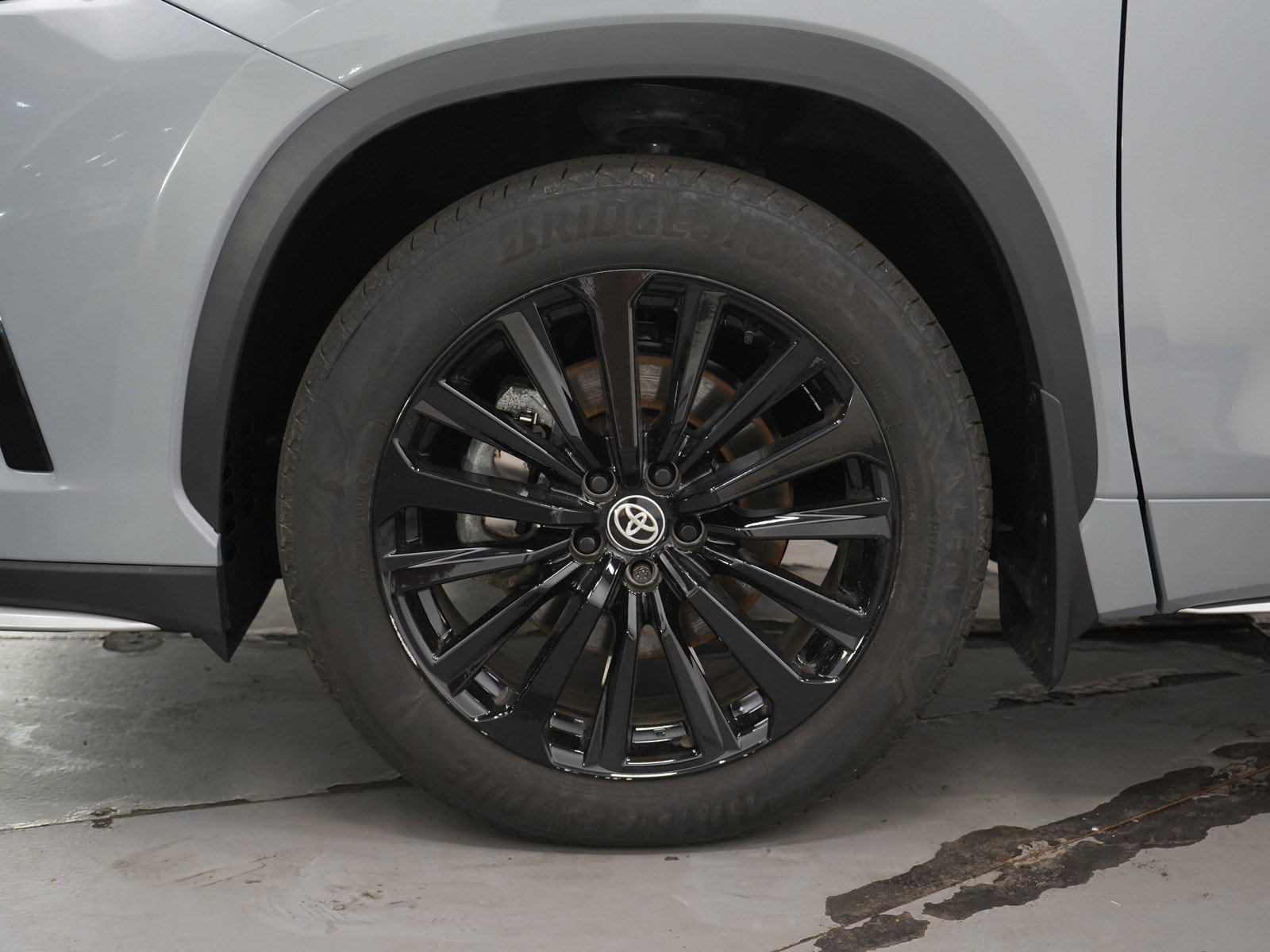Certified 2025 Toyota Highlander XSE AWD/4WD image 31