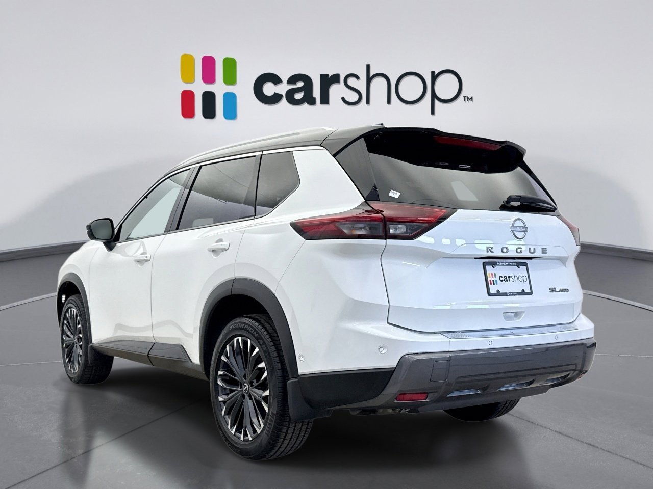 Used 2025 Nissan Rogue SL w/ Tech Package AWD/4WD image 3