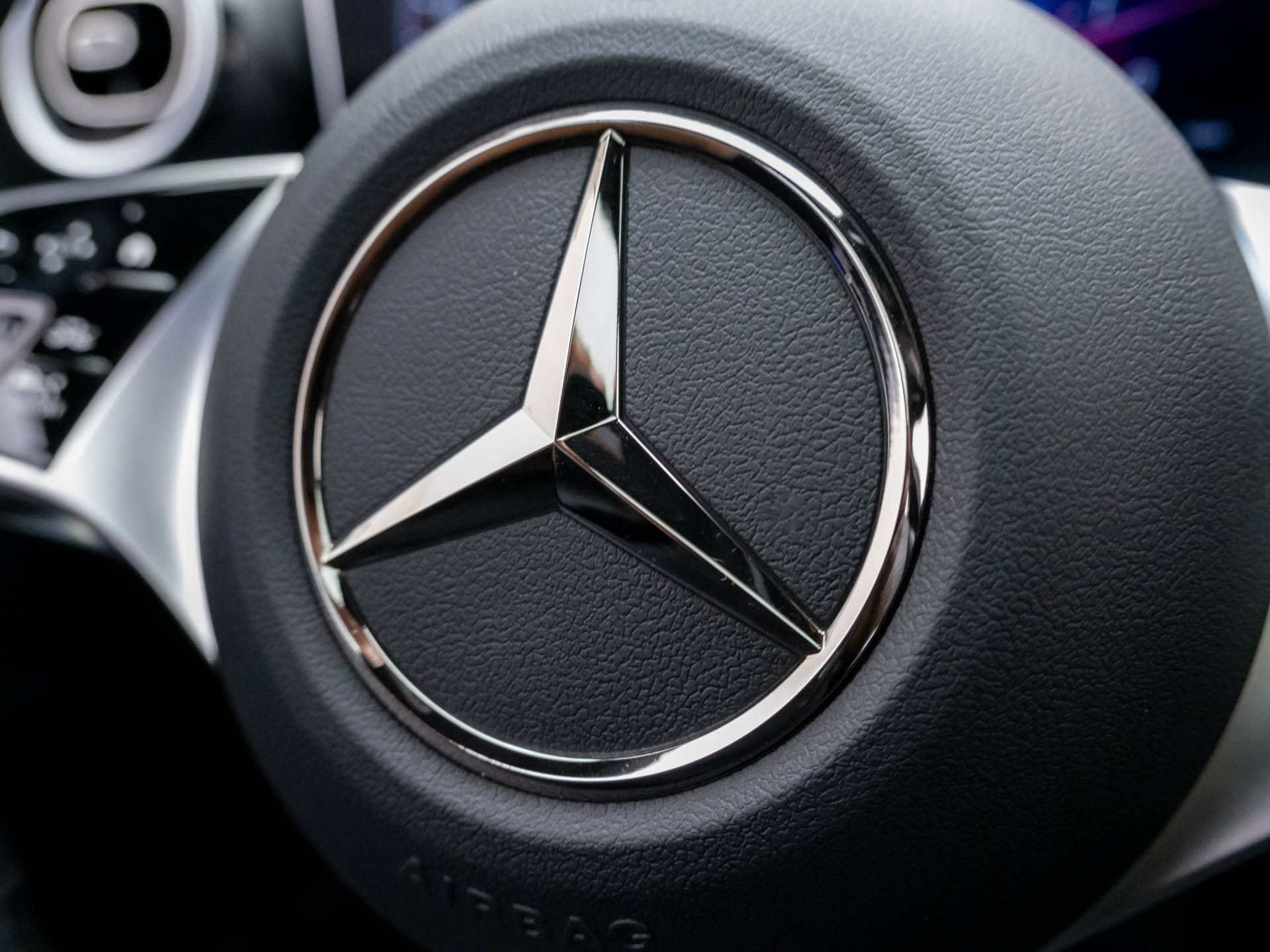 New 2026 Mercedes-Benz GLC 300 4MATIC image 23