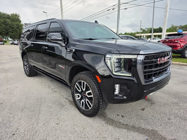 Used 2024 GMC Yukon XL AT4 w/ AT4 Premium Plus Package AWD/4WD image 7