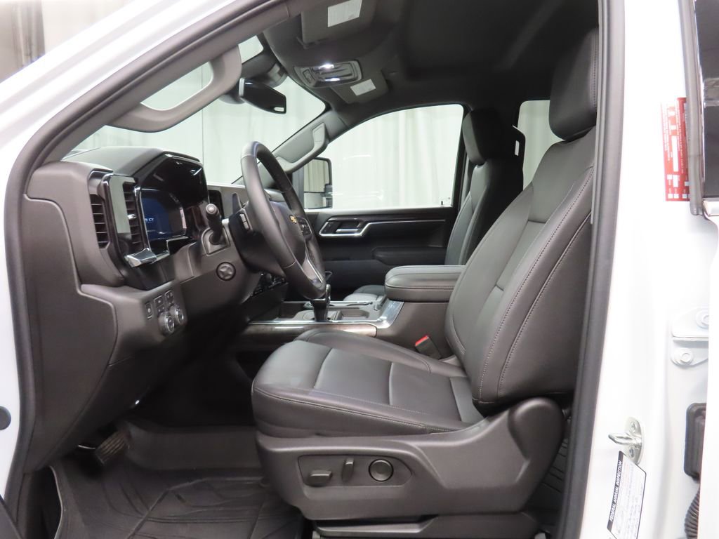 Used 2025 Chevrolet Silverado 1500 LTZ w/ Max Trailering Package AWD/4WD image 12