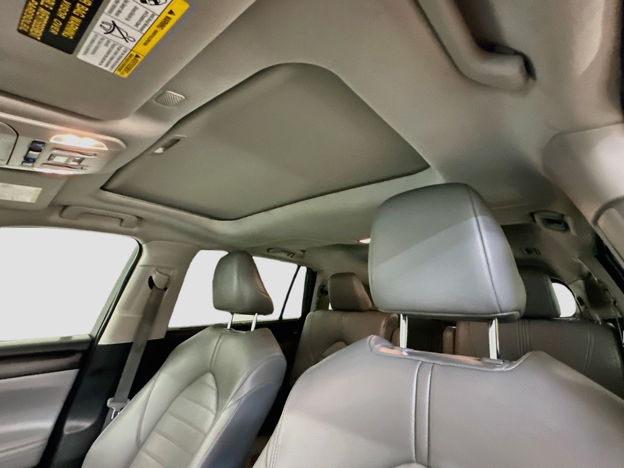 Used 2022 Toyota Highlander XLE AWD/4WD image 27